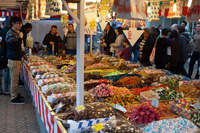 Guardamar Market sweet stall 487743 1280